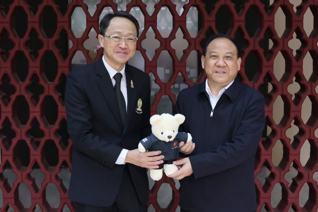 This image has an empty alt attribute; its file name is 02-6-1024x683.jpg