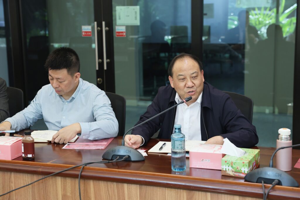 This image has an empty alt attribute; its file name is 04-6-1024x683.jpg