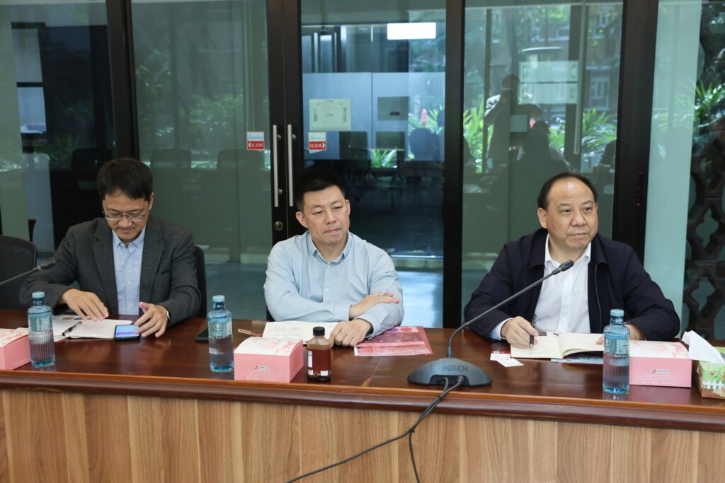 This image has an empty alt attribute; its file name is 08-4-1024x683.jpg